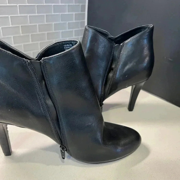 Rialto Black Ankle Boots Size 10 - Picture 11 of 11